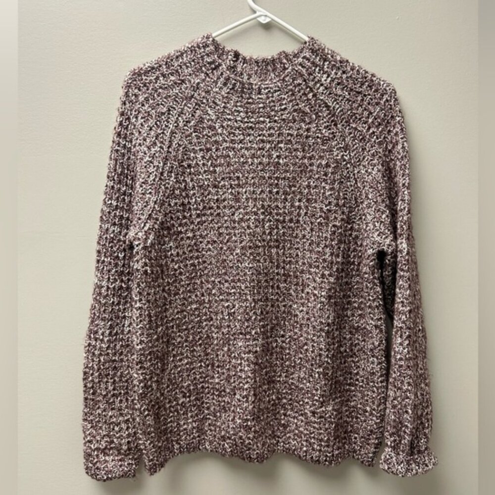 Denver Hayes Women’s Purple and White Knit Sweater